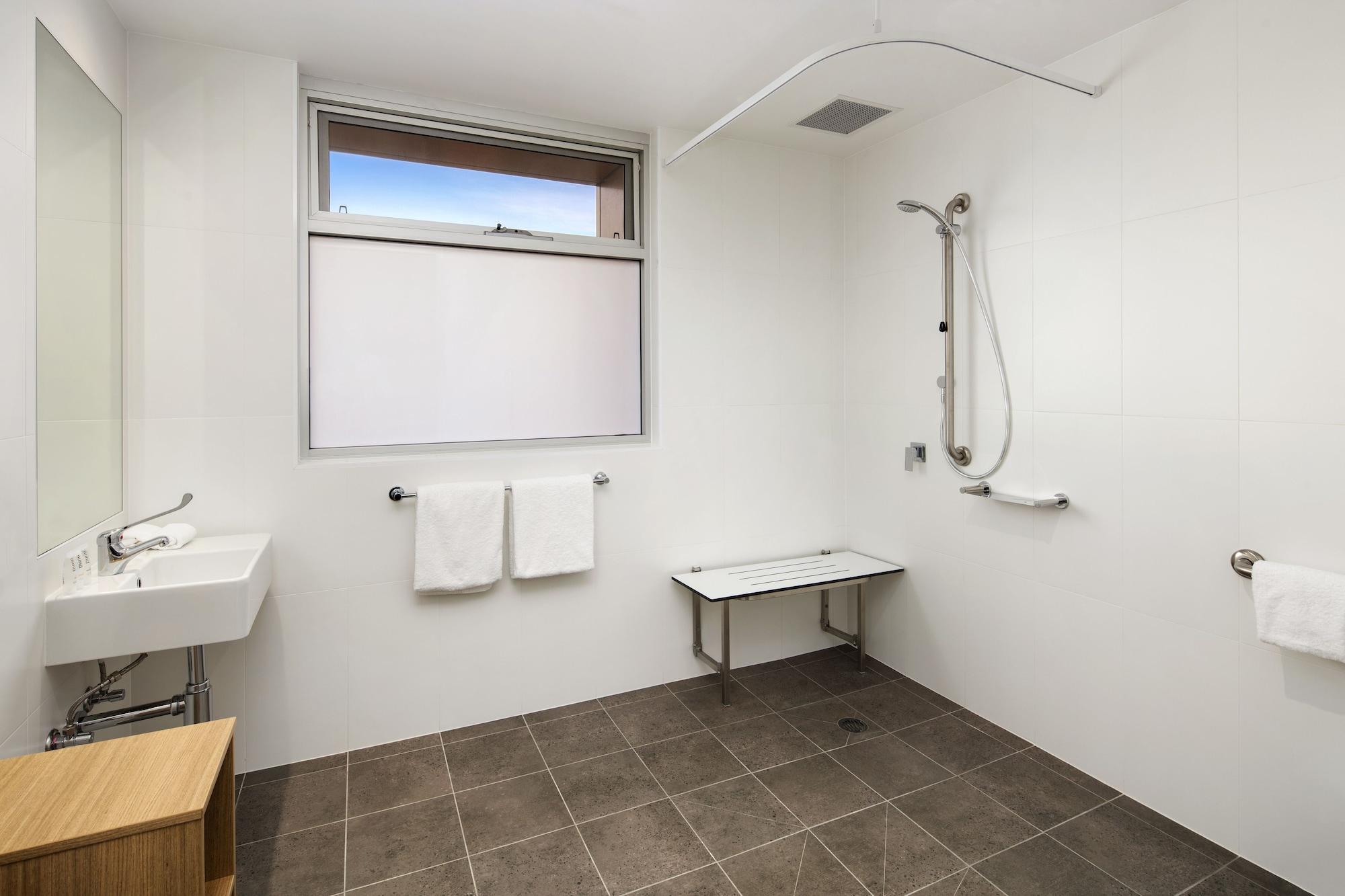 Quest Port Adelaide Aparthotel Exterior foto